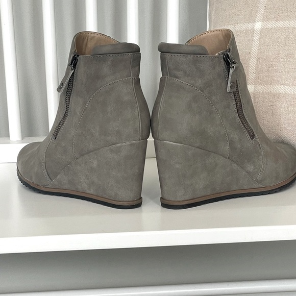 Naturalizer Soul Wedge Bootie - Picture 6 of 10